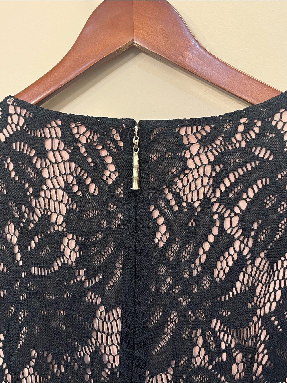 Lilly Pulitzer black lace romper wrap skort long sleeve zip closure. Small - Picture 6 of 8